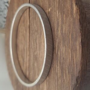 B2212‎ silver etched bracet